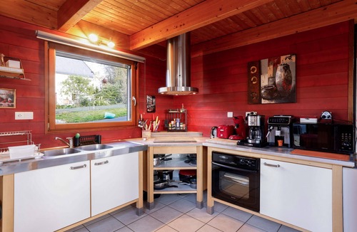 Mur-de-Bretagne House | The Wooden Haven with Private Wellness Area