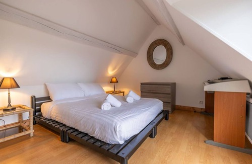 Millancay House | The Yews in Sologne with pool: Château & Beauval