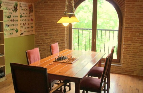Vigueron Cottage | Three gîtes set in a large estate, around a swimming pool heated to 27°.