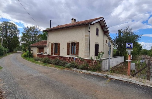 Issendolus House | TOULEYROU maison de vacances