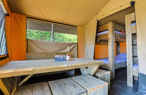 La Garde House | Tournesol glamping tent, sleeps 6