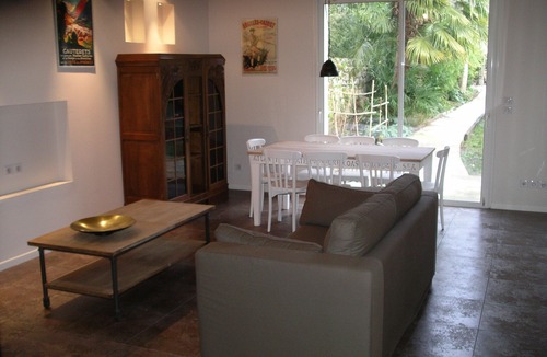 Lourdes House | Townhouse to stay in downtown Lourdes near sanctuaries.