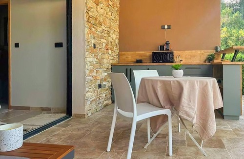 Sollies Pont House | Très beau gîte piscine - spa