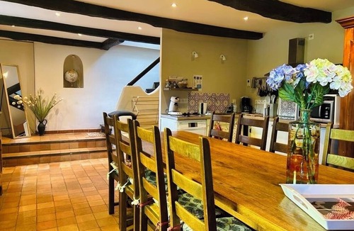 Quemper-Guezennec House | Traditional Breton house near the sea
