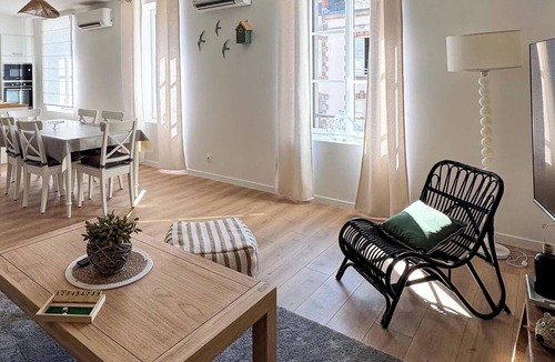 Mortagne-sur-Sevre Apartment | Tranquiloue - Appart 6 pers - 20 min Puy du Fou