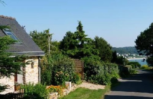 Tredrez-Locquemeau House | Tredrez Locquemeau: Country holiday home - Trédrez Locquémeau