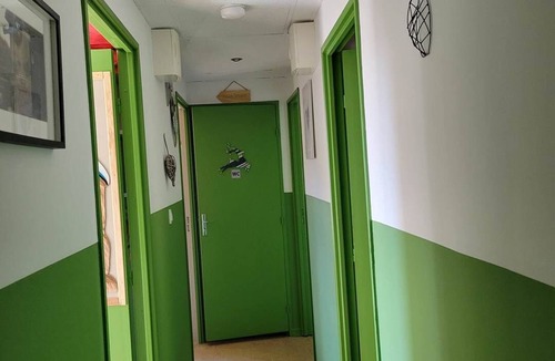 Artigues Apartment | Twin room with separate single beds 90 cm (1/2 pers) 1 room available