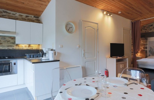 Plouegat-Moysan House | Ty Ar Dreuz House with Jacuzzi, Private Terrace, Garden and Wi-Fi