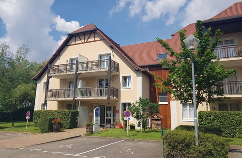 Bergheim Apartment | Un Petit Nid au Coeur de L'alsace