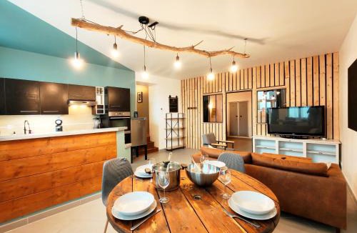 Saint-Cyr-les-Colons Apartment | Une Cave entre amis-Jacuzzi-proche Chablis-2 chambres