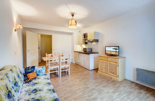 Bagneres-de-Luchon House | Vacancéole - Résidence Illixon