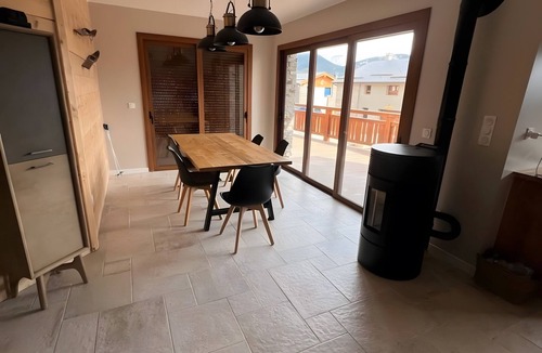 Formigueres House | Vacation Apartment "Le Chalet Des Monts"