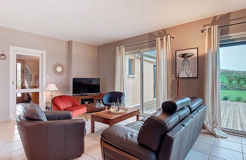 Saint-Meen House | Vacation home Le Duc by Interhome