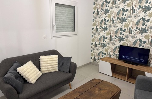 Frehel House | Vacation home rental