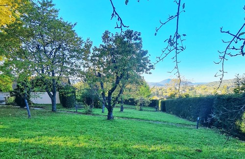 Anould Villa | Vacation home (up to 15 pers.), sauna, 7 rooms, 6 bathrooms, dogs allowed, garage