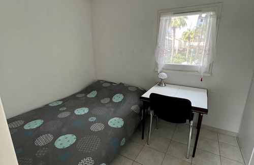 Valras-Plage Cabin | Vacation rental 400m from the beach with swimming pool