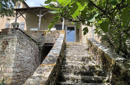 Villeneuve d'Aveyron House | Vacation Rental Between Lot and Aveyron with a Pool