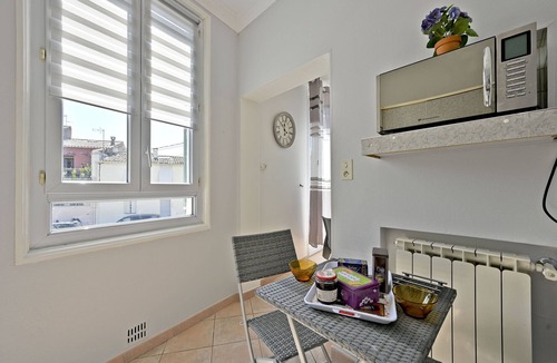 Mont Duplan Apartment | Vacations in Nîmes with nice view on park 5 mn walk from the city center