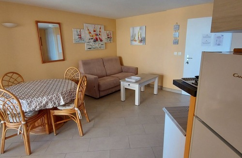 Valras-Plage Apartment | Valras Alizéa Beach direct beach residence with pool