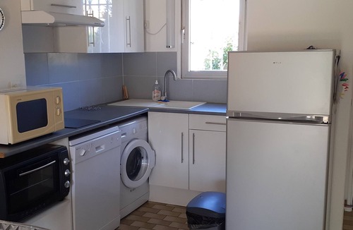 Valras-Plage House | Valras-Plage, seasonal rental T3 house, quiet area 200m from the beach
