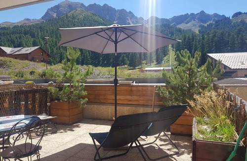 Les Claux Apartment | VARS 1900 T3 mountain 150 m from the slopes