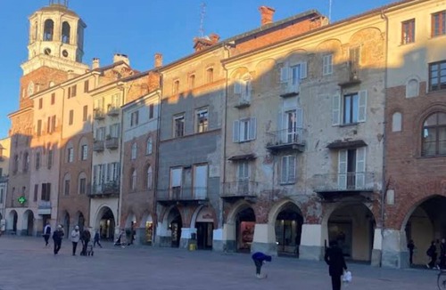 Savigliano Apartment | Verdi HOUSE - Relaxation and Flavors