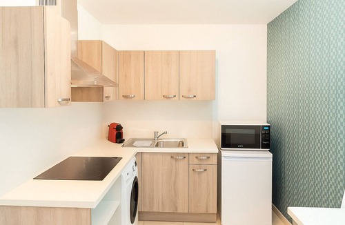 Riquier Apartment | Very nice 2p at the port of Nice with large terrace, bright and quiet, near sea