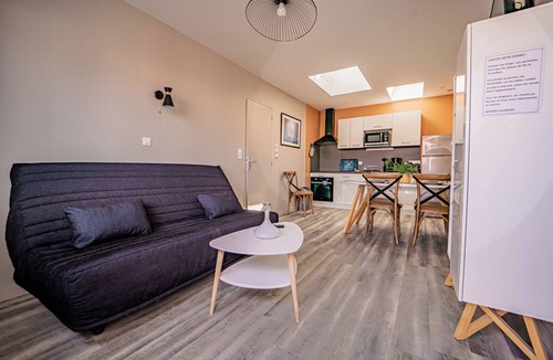 La Rogere Apartment | Very pretty 4/6-person apartment with direct beach access, 5-minute walk from the center