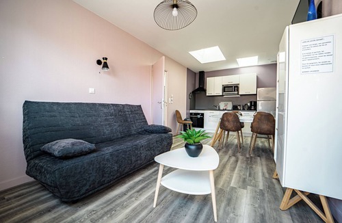 La Rogere Apartment | Very pretty 4/6-person apartment with direct beach access, 5-minute walk from the center