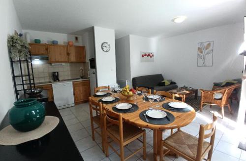 Viella House | Viella 65 Maison 8 couchages au calme avec jardin dans village typique proche de Luz Saint Sauveur