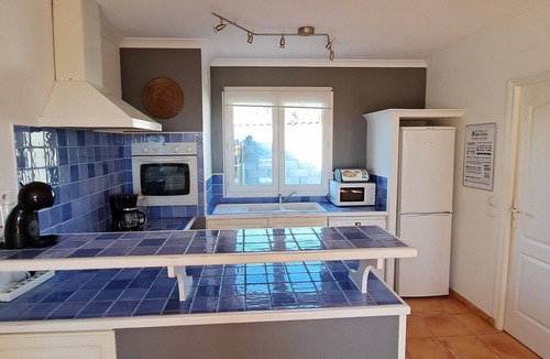 La Bouverie Villa | Villa 210m² Piscine Débordement 12 Personnes vue Dominante 3