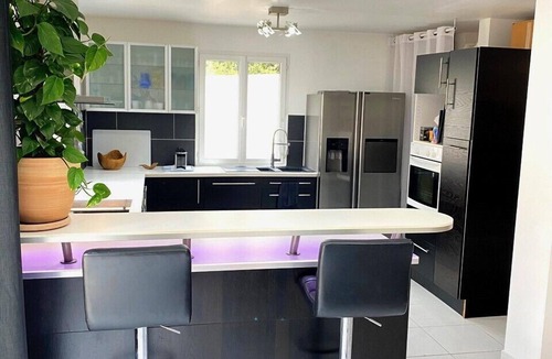 Le Beausset House | Villa 6 persons/pool/jacuzzi/campagne/terrain de pétanque/15 km Bandol