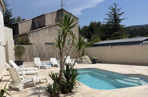 Cuges-les-Pins House | Villa 8 to 10 pers wifi BBQ Ok corral Beach near Toulon Marseille Aubagne