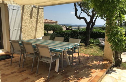 Rochefort-du-Gard Villa | Villa a dozen kilometers from Avignon and the Pont du Gard