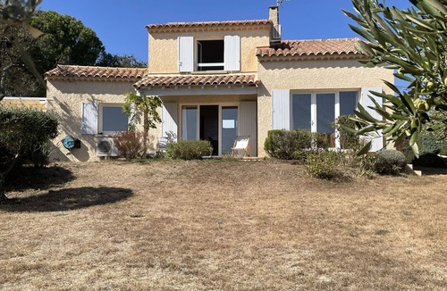 Rochefort-du-Gard Villa | Villa a dozen kilometers from Avignon and the Pont du Gard