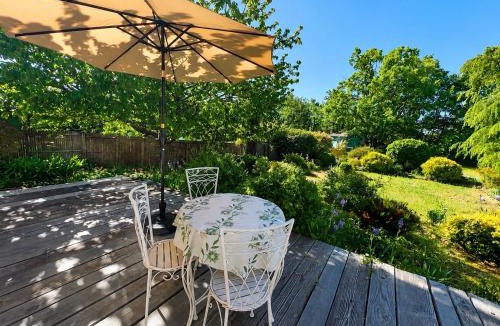Saint-Cezaire-sur-Siagne Villa | Villa "Au Clos du Cerisier" Terrasse & Jardin lumineux