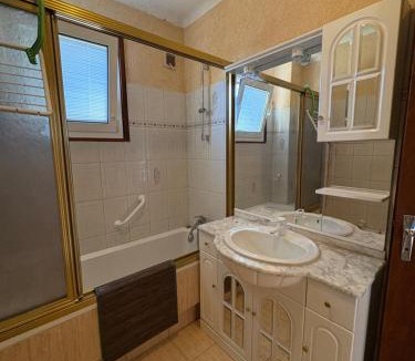 Ayzac-Ost Apartment | Villa avec piscine face aux Pyrénées