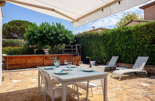 Bandol Villa | Villa 'Chez Tao' with Pool, Garden, Terrace & Wi-Fi