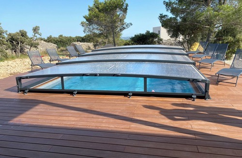 Les 3 Ponts Villa | Villa Contemporaine Piscine Privative Hauteurs de Nîmes Quartier Calme