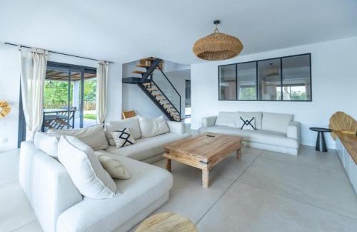 11th Arrondissement House | Villa d'exception - La Tahitienne - Piscine