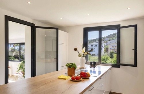 Figarella Villa | Villa Diorite, tastefully furnished, 20 meters from the beach of Miomo.