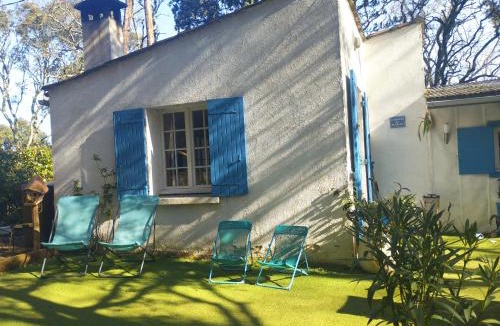Vers-Pont-du-Gard Cabin | Villa du Pont-du-Gard