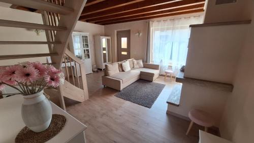 Saluzzo Apartment | Villa Elisa