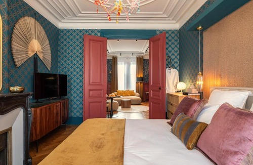 Saint Nicolas - Charles III - Ville vieille - Trois Maisons - Leopold Apartment | Villa Emilia - Suites de prestige au coeur de Nancy