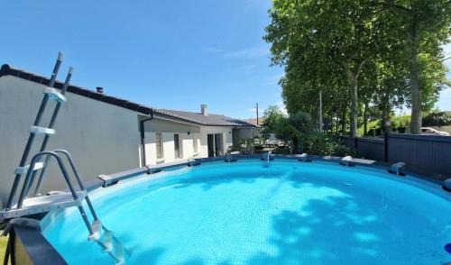 Leguevin Villa | Villa entière avec piscine- 8p