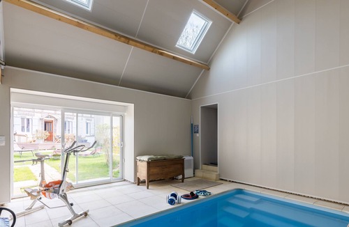 Fontaine-la-Gaillarde House | Villa Fontaine - Piscine intérieure chauffée