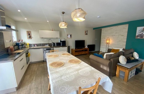 Formigueres House | Villa Formiguères, 4 bedrooms, 14 persons