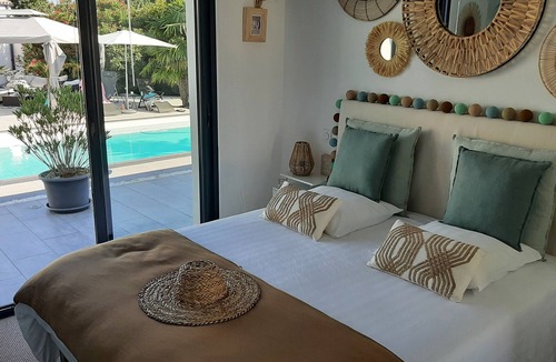 Saint Laurent de la Pree Villa | Villa Aixkeys Contemporaine Avec Grande Piscine et 5 min Plages Fouras