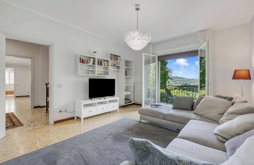 Gemonio Villa | Villa Giulietta: Private Pool & Garden near Lake Maggiore (Sleeps 9), Gemonio, Italy
