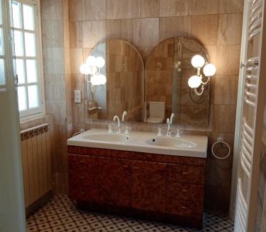 Contrexeville Bed & Breakfast | Villa Hestia B&B de charme dans une villa historique face aux thermes